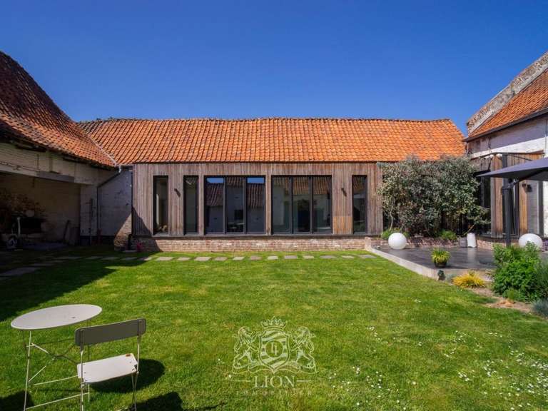 House Chéreng - 6 bedrooms - 382m²