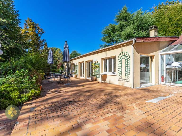 Maison Cherisy - 10 chambres - 1500m²