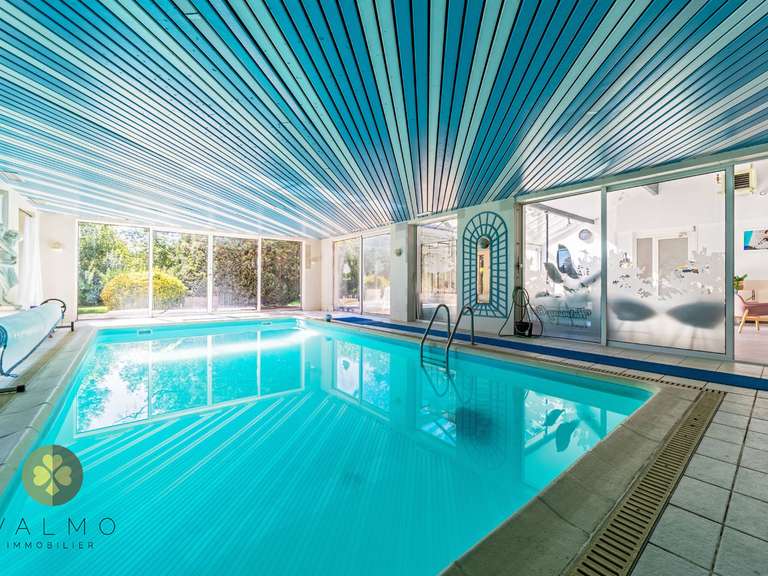 Maison Cherisy - 10 chambres - 1500m²