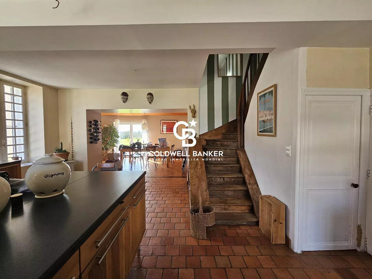 Maison Cherves-Richemont - 6 chambres - 270m²