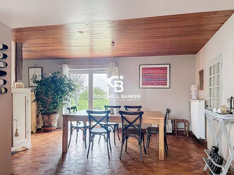 Maison Cherves-Richemont - 6 chambres - 270m²