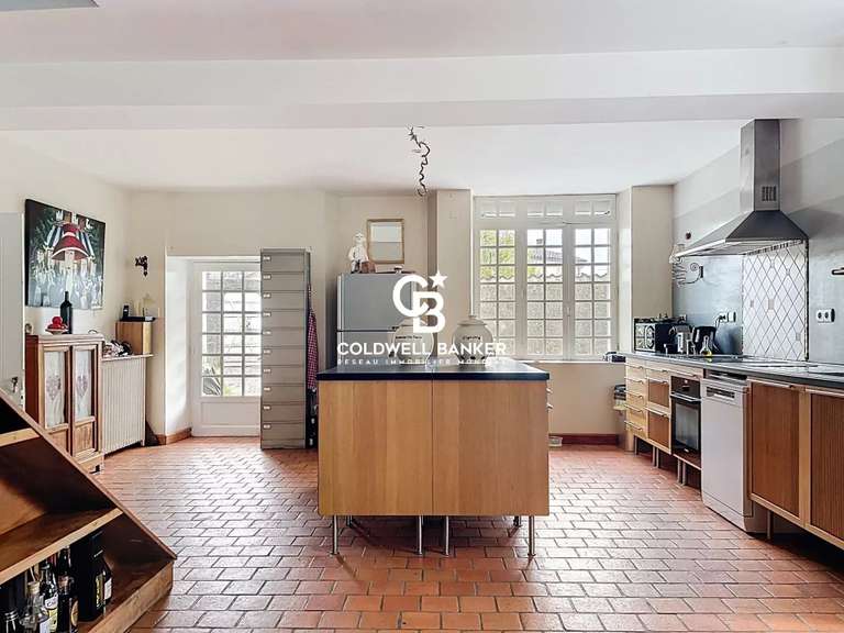 Maison Cherves-Richemont - 6 chambres - 270m²