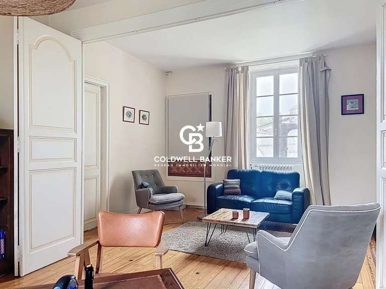 Maison Cherves-Richemont - 6 chambres - 298m²