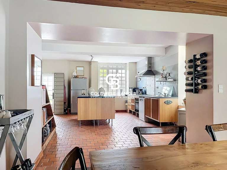 Maison Cherves-Richemont - 6 chambres - 298m²