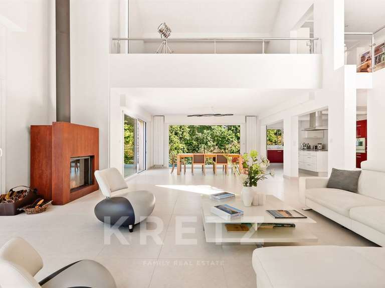 Maison Chessy - 4 chambres - 280m²