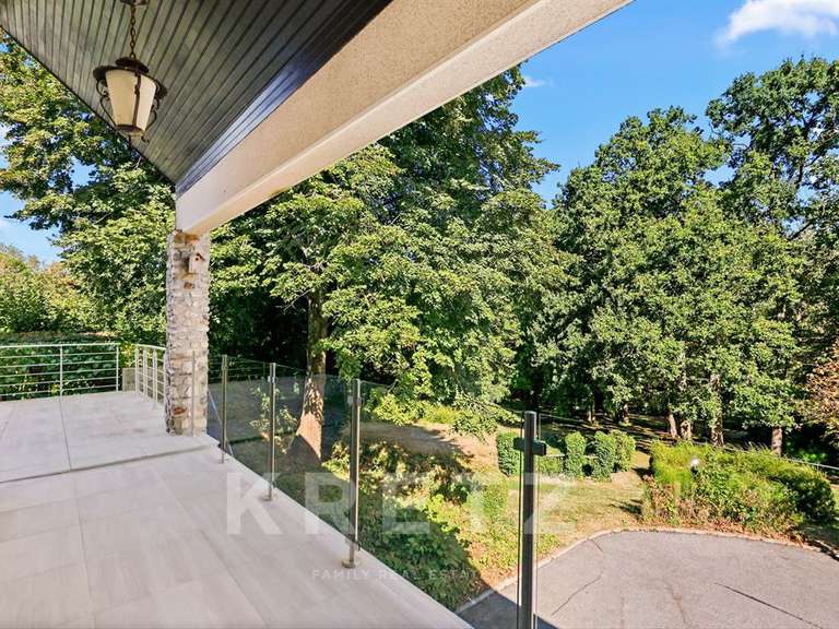 Maison Chessy - 4 chambres - 280m²