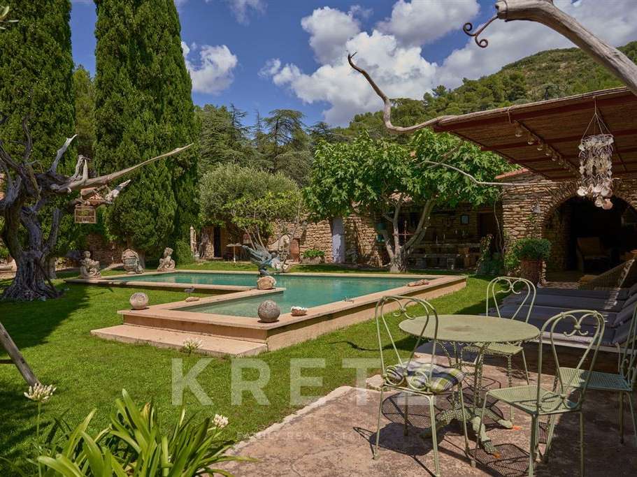 House Cheval-Blanc