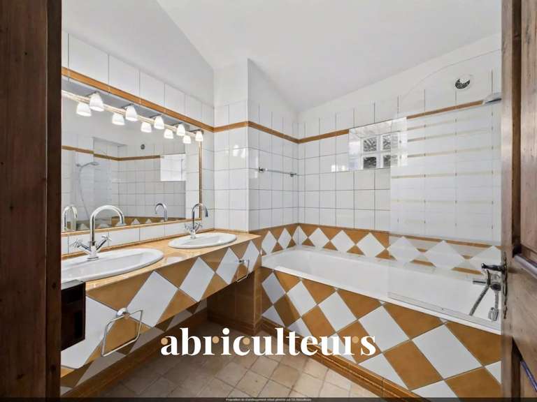 Maison Cheval-Blanc - 5 chambres - 345m²