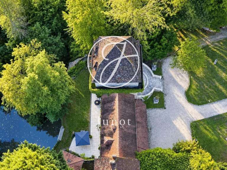 Propriété Chevreuse - 7 chambres - 439m²