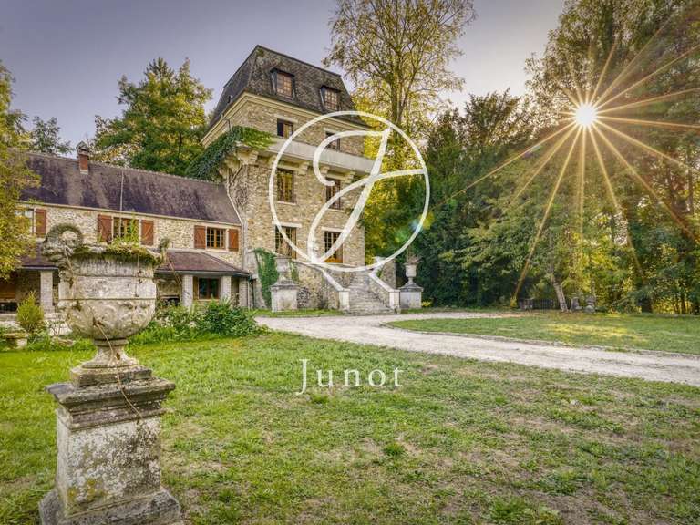 Propriété Chevreuse - 7 chambres - 439m²
