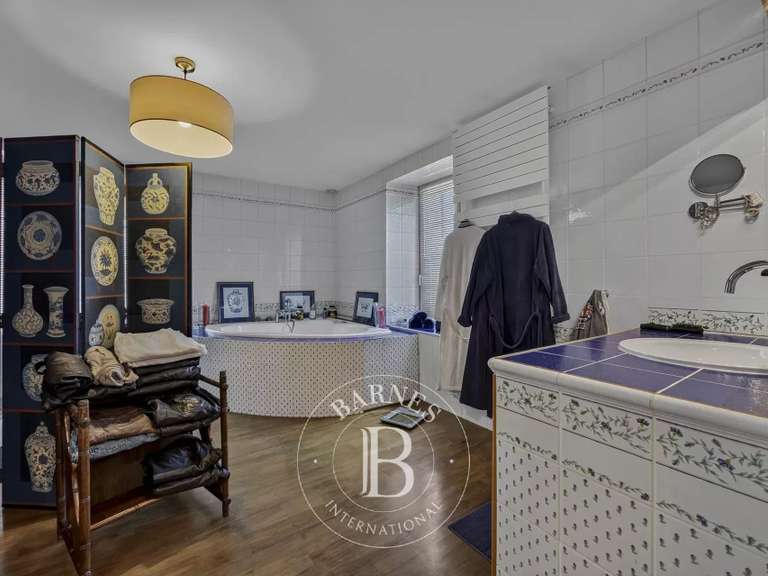 Maison Chevrier - 5 chambres - 647m²