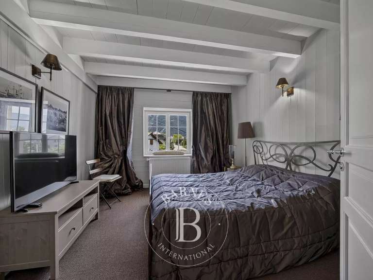 Maison Chevrier - 5 chambres - 647m²