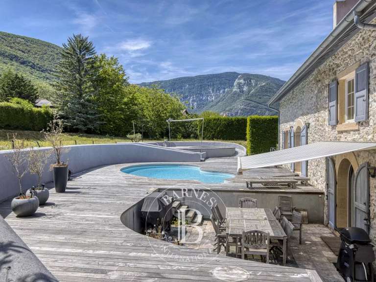 Maison Chevrier - 5 chambres - 647m²