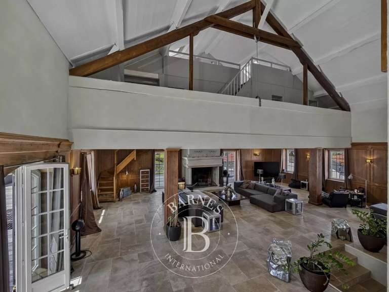 Maison Chevrier - 5 chambres - 647m²
