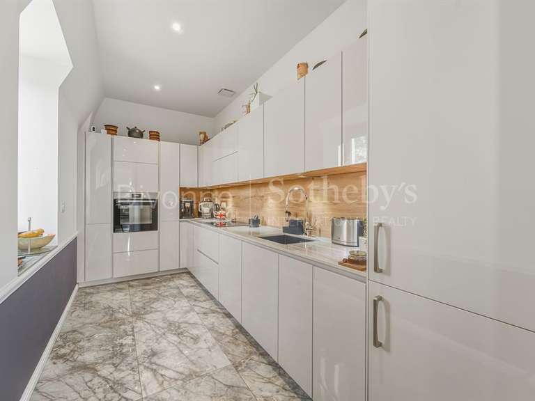 Appartement Chevry - 4 chambres - 160m²