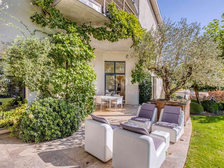 Maison Chevry - 5 chambres - 350m²