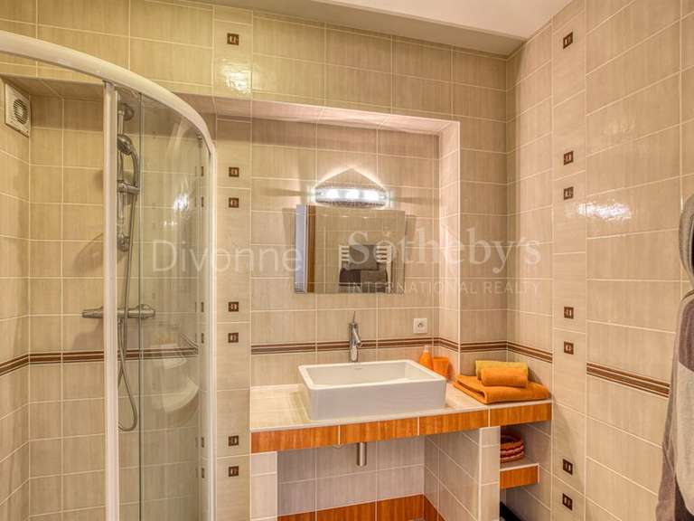 Maison Chevry - 5 chambres - 350m²