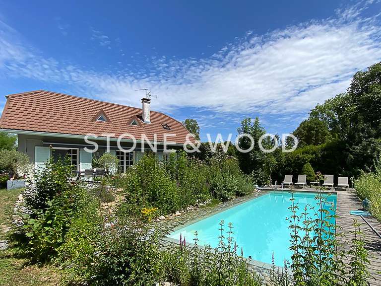 Maison Chevry - 5 chambres - 185m²