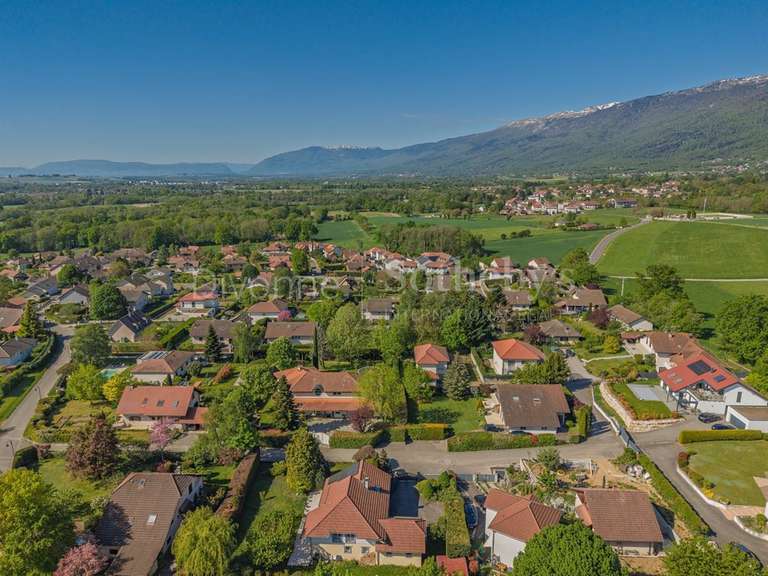 Maison Chevry - 4 chambres - 300m²