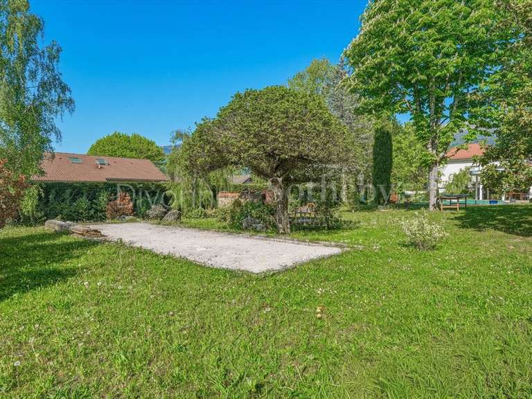 Maison Chevry - 4 chambres - 300m²