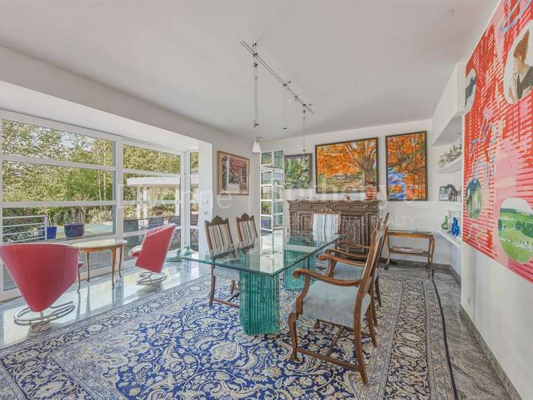 Maison Chevry - 4 chambres - 300m²