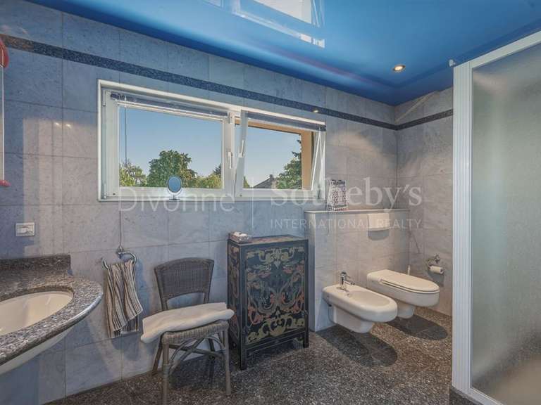 Maison Chevry - 4 chambres - 300m²