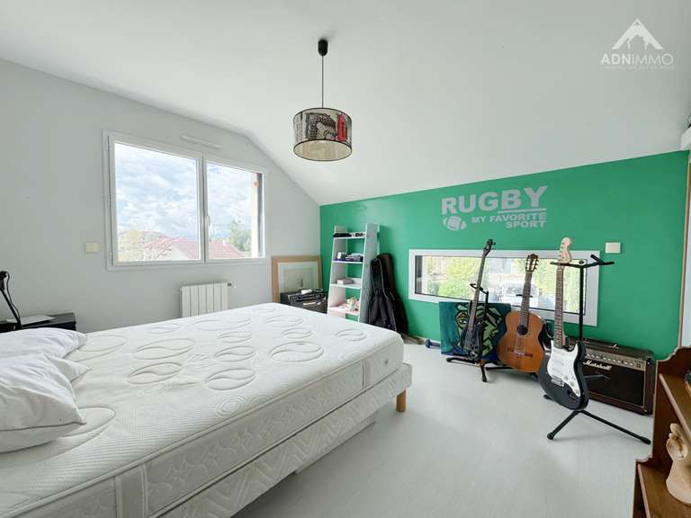 Maison Chevry - 5 chambres - 280m²