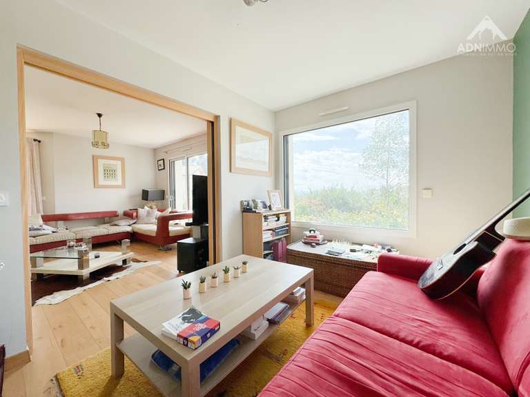 Maison Chevry - 5 chambres - 280m²