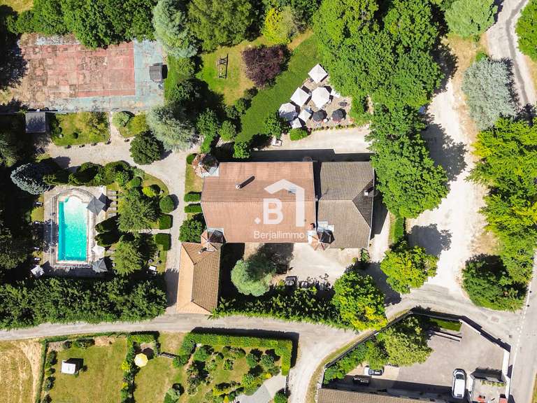 Château Chichilianne - 23 chambres - 1100m²