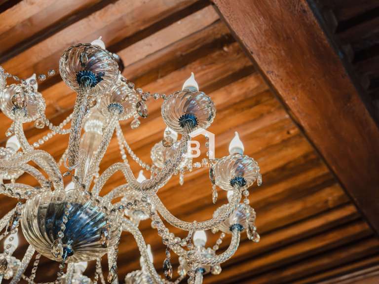 Château Chichilianne - 23 chambres - 1100m²