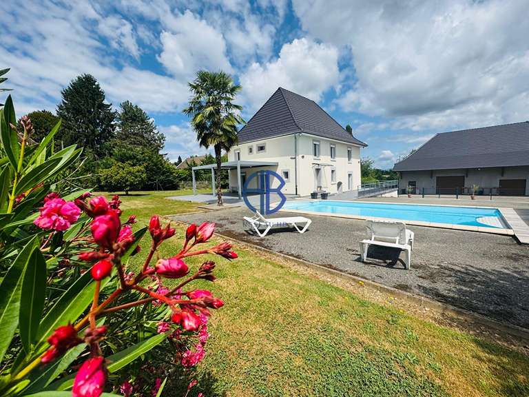 Maison Chimilin - 3 chambres - 190m²