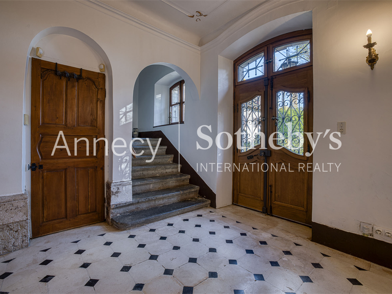 Château Chindrieux - 10 chambres - 700m²