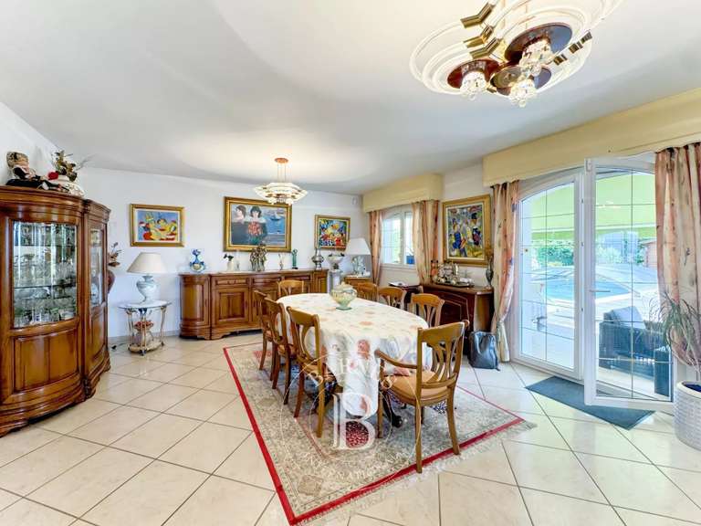 Maison Chindrieux - 6 chambres - 468m²