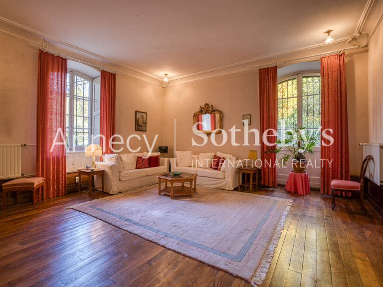 Maison Chindrieux - 10 chambres - 700m²