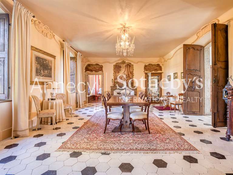 Maison Chindrieux - 10 chambres - 700m²