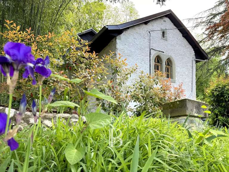 Maison Chindrieux - 5 chambres - 257m²