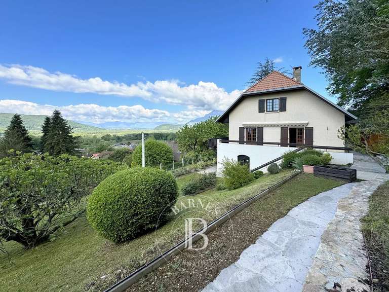 Maison Chindrieux - 5 chambres - 257m²