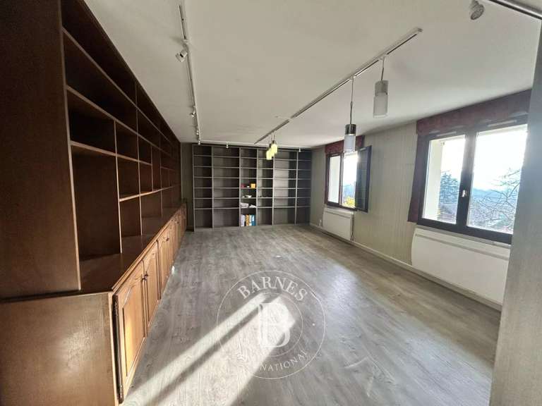 Maison Chindrieux - 5 chambres - 257m²