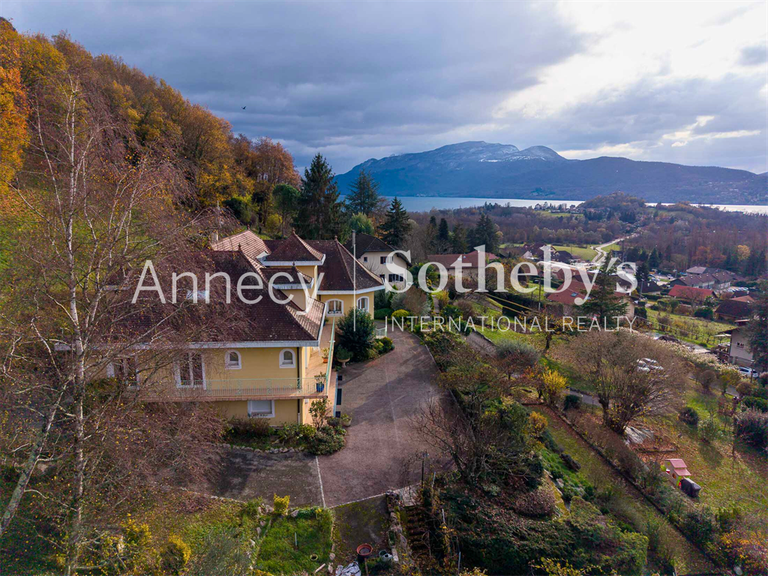 House Chindrieux - 5 bedrooms - 309m²