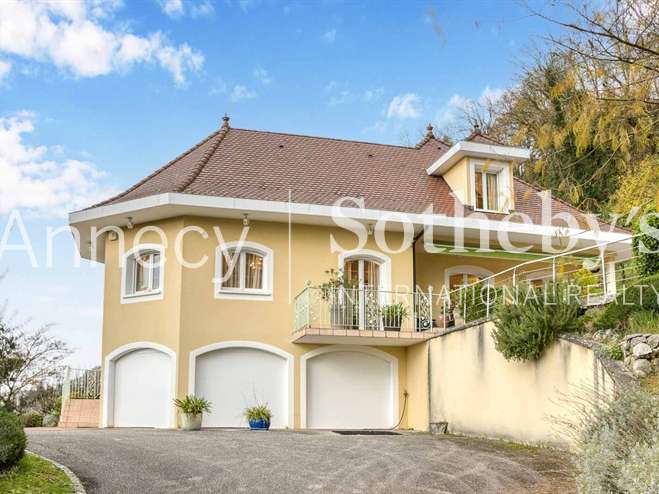 Maison Chindrieux - 5 chambres - 309m²