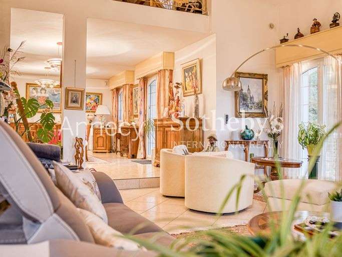 House Chindrieux - 5 bedrooms - 309m²