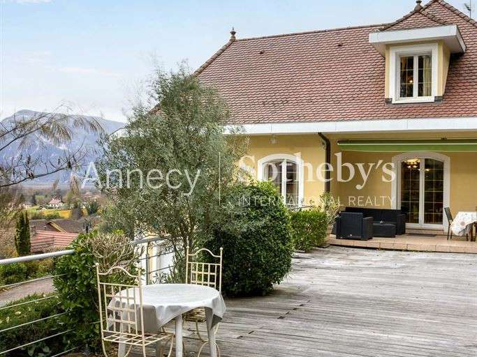 Maison Chindrieux - 5 chambres - 309m²