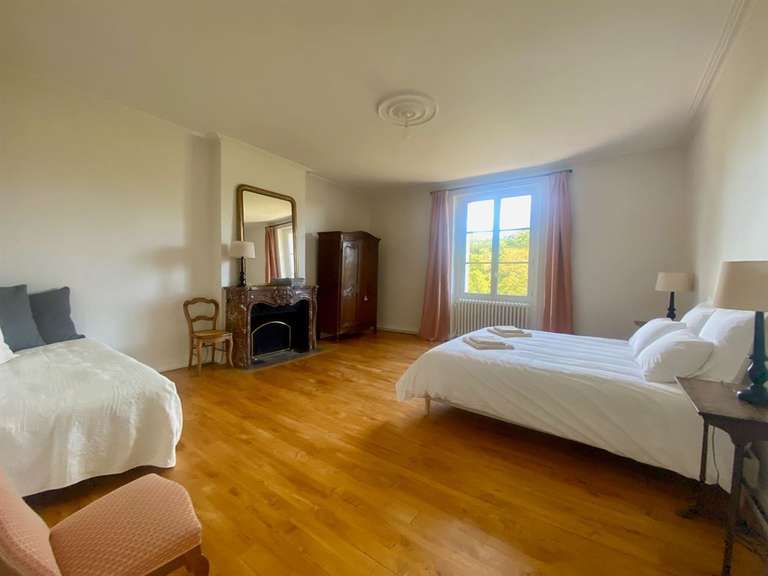 Château Chinon - 8 chambres - 570m²
