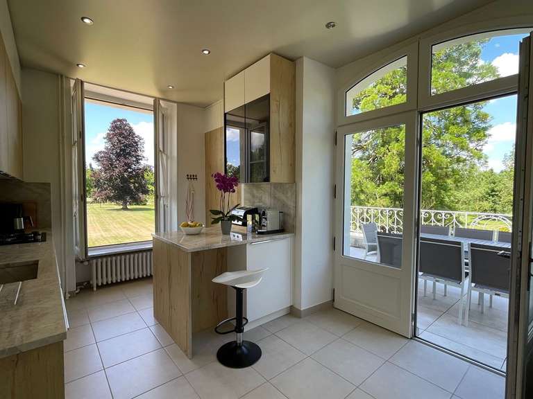 Château Chinon - 8 chambres - 570m²
