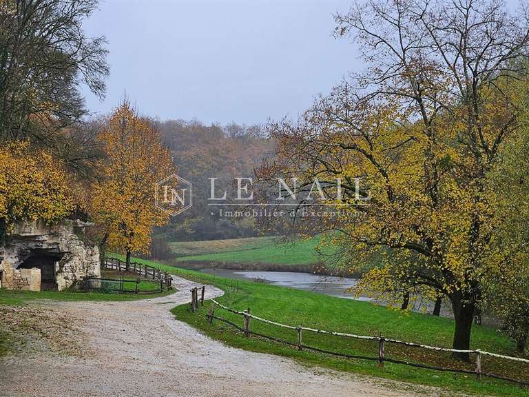 Maison Chinon - 9 chambres - 300m²