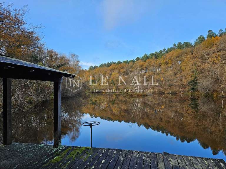 Maison Chinon - 9 chambres - 300m²
