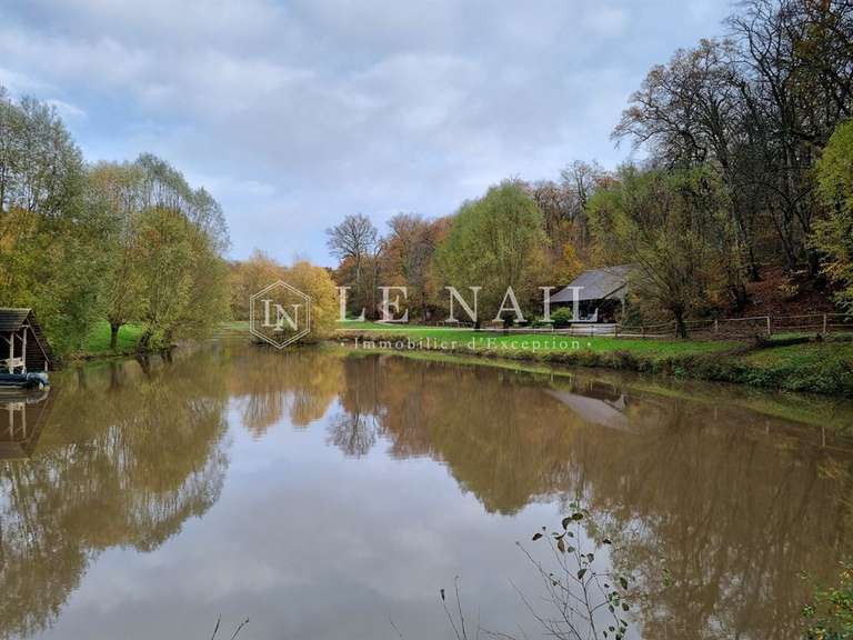 Maison Chinon - 9 chambres - 300m²