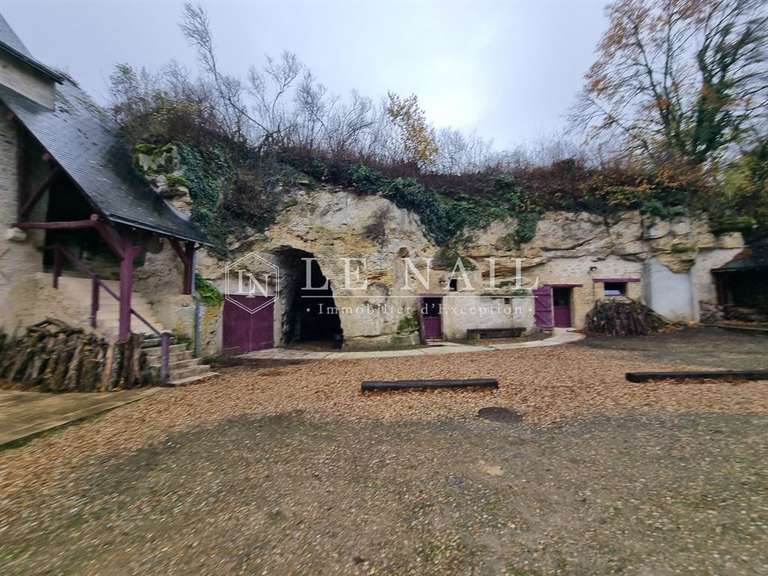 Maison Chinon - 9 chambres - 300m²