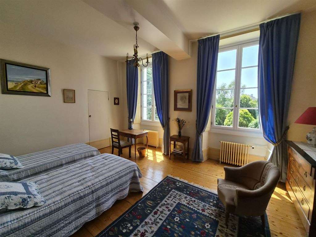 House Chinon