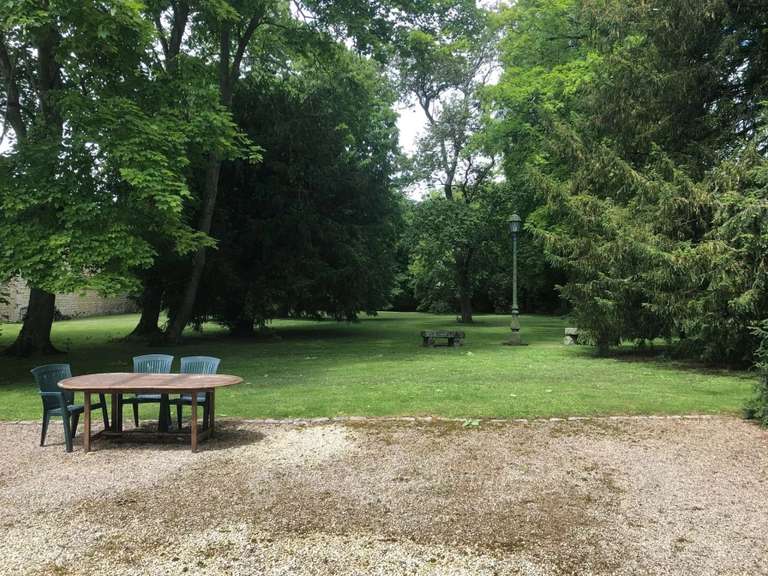 Manoir Chinon - 11 chambres - 8800m²